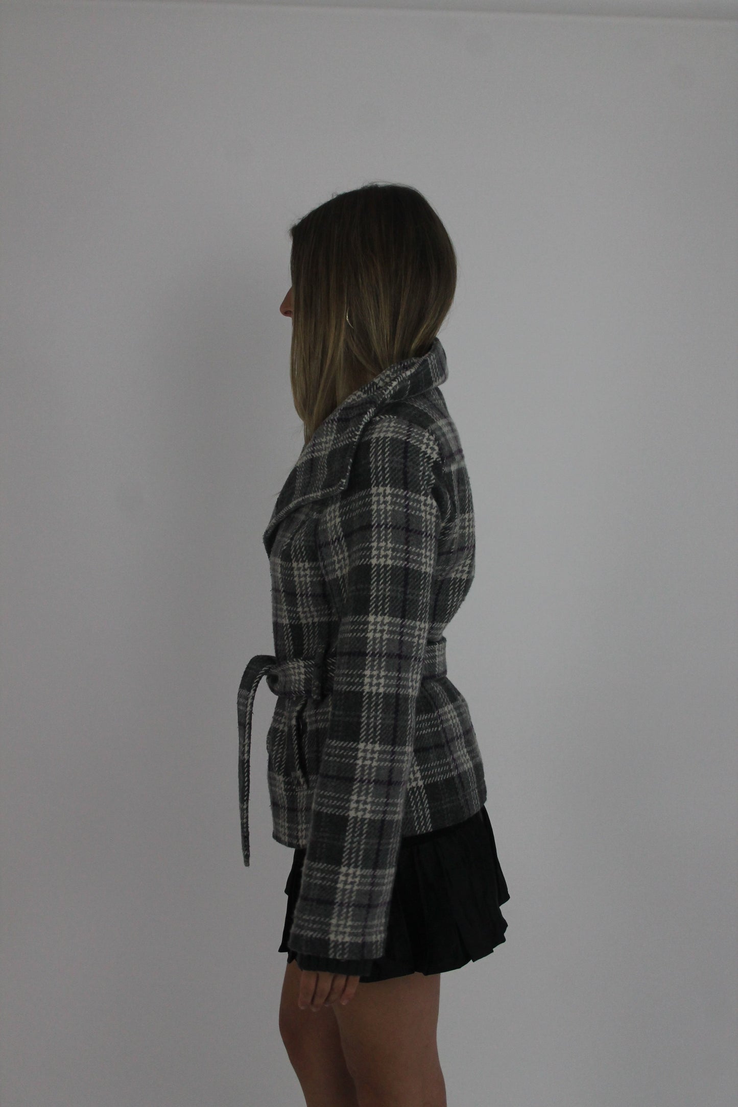 grey plaid belted jacket detail view 01