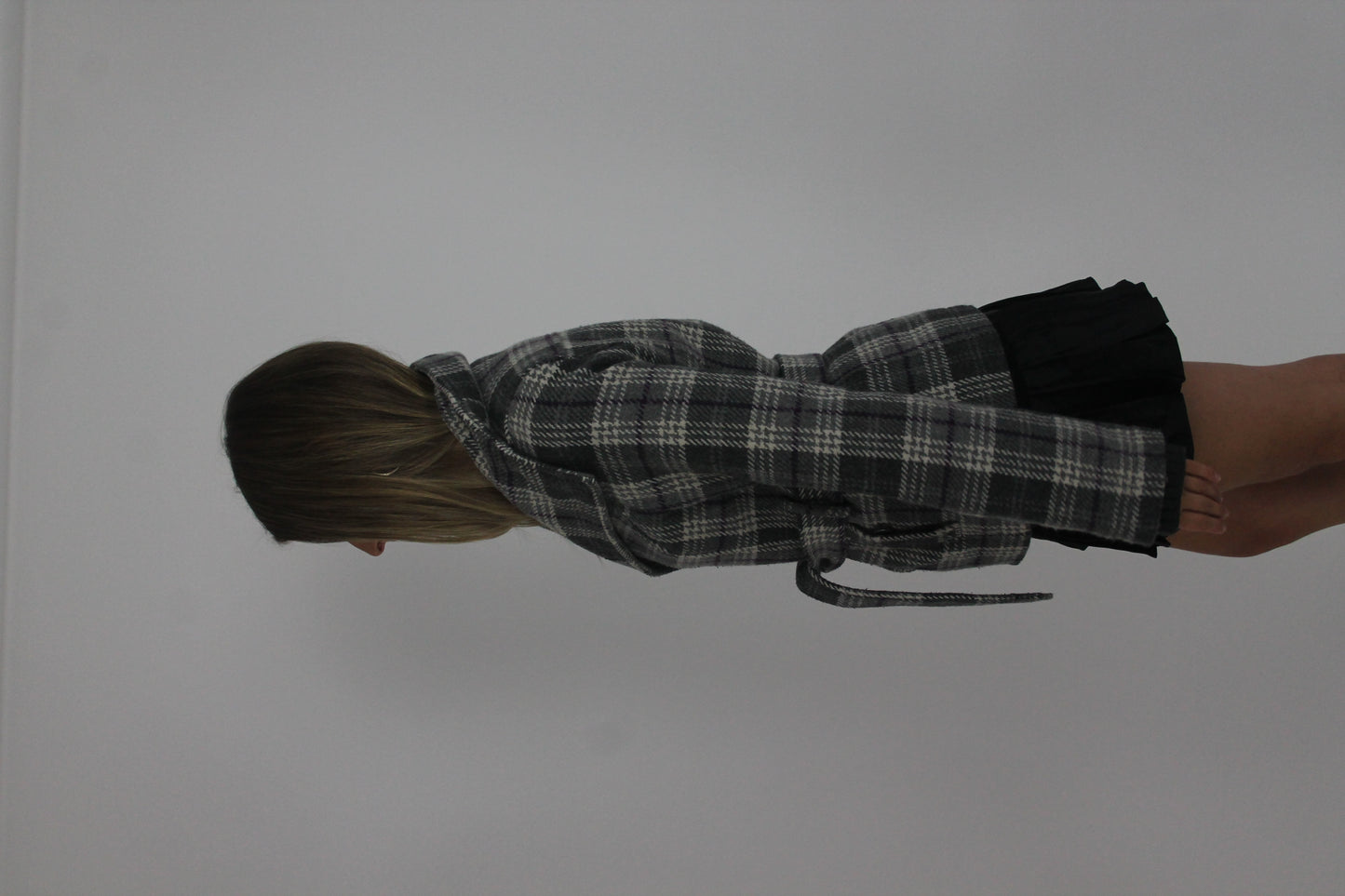 grey plaid belted jacket detail 01