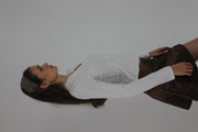 white collared v-neck long-sleeve top detail 01