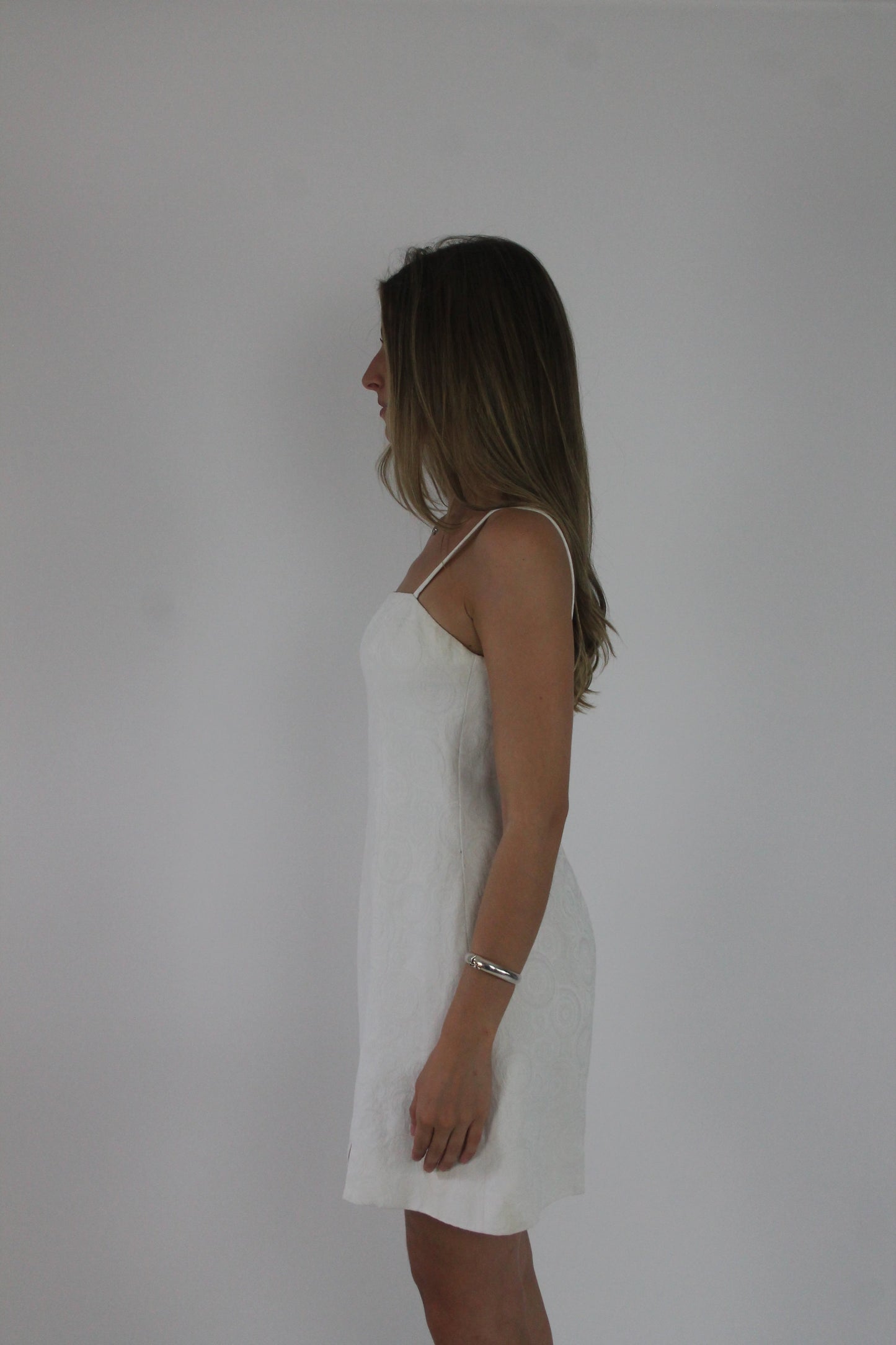 white square-neck mini dress detail view 01