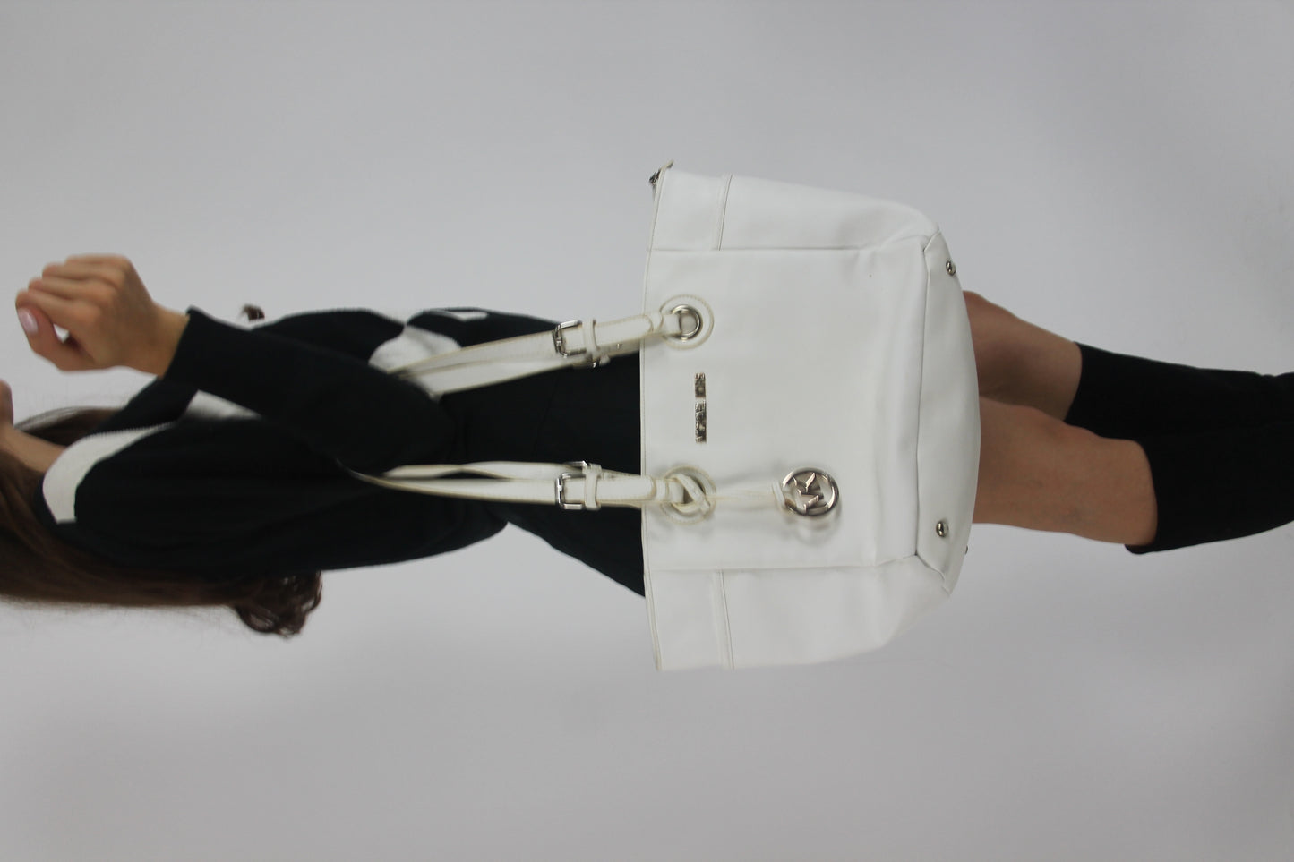 white tote bag with gold-tone hardware detail 01