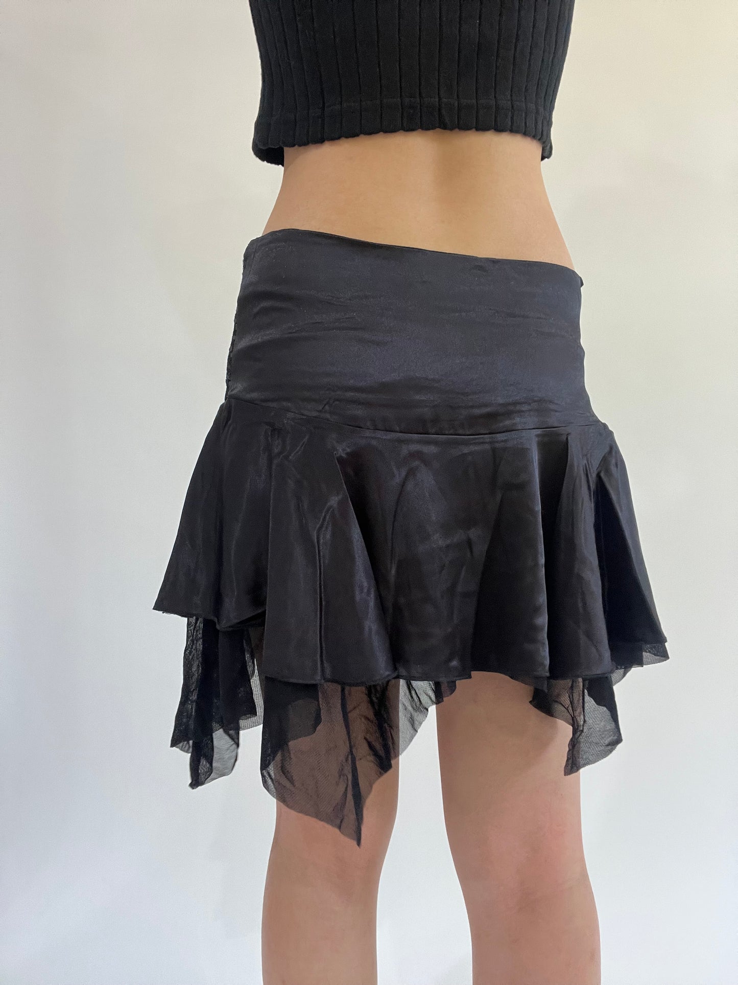 ‼️ | black sequin skirt