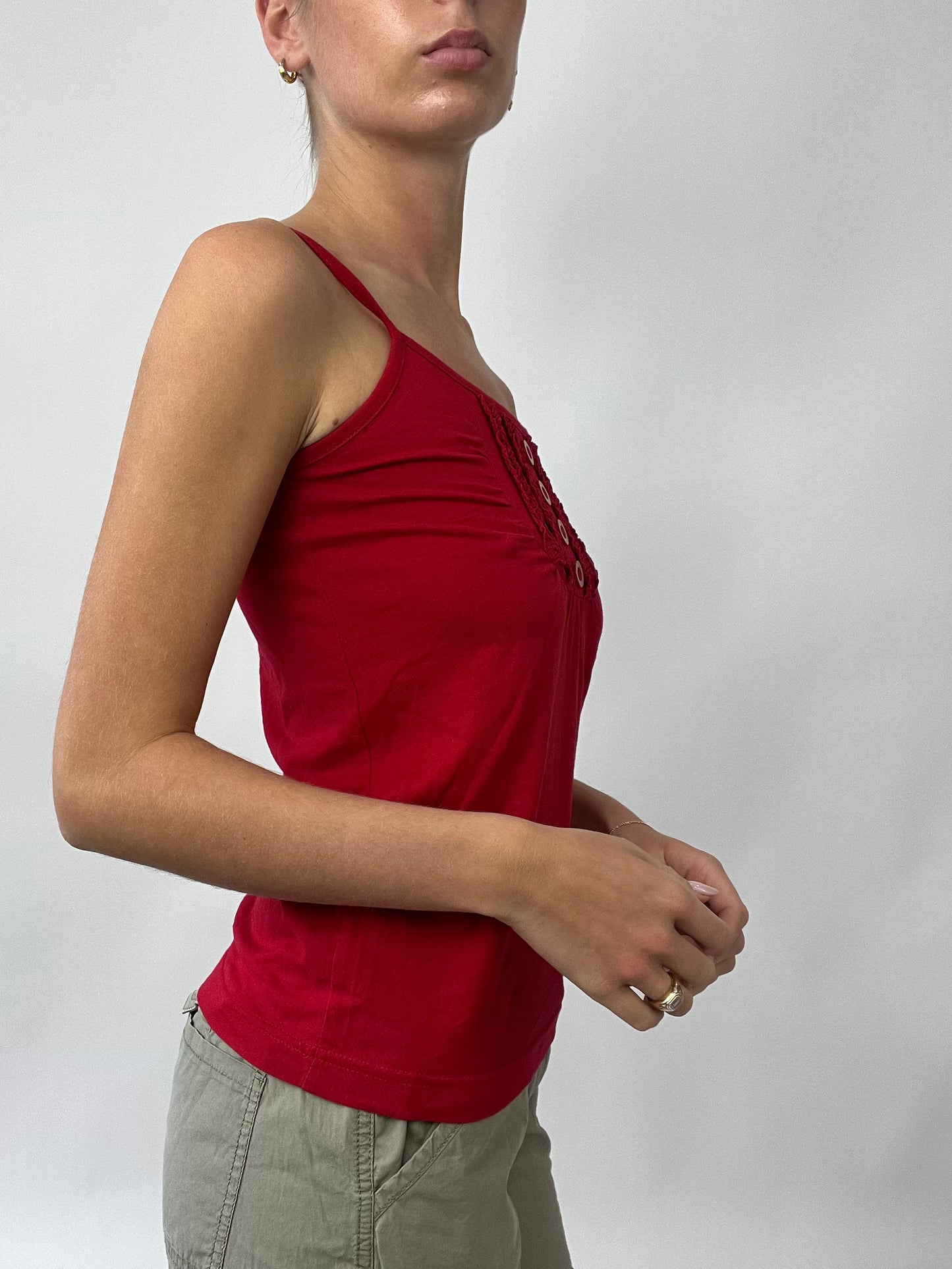 💻PUB GARDEN DROP | medium red cami with ruffles and buttons