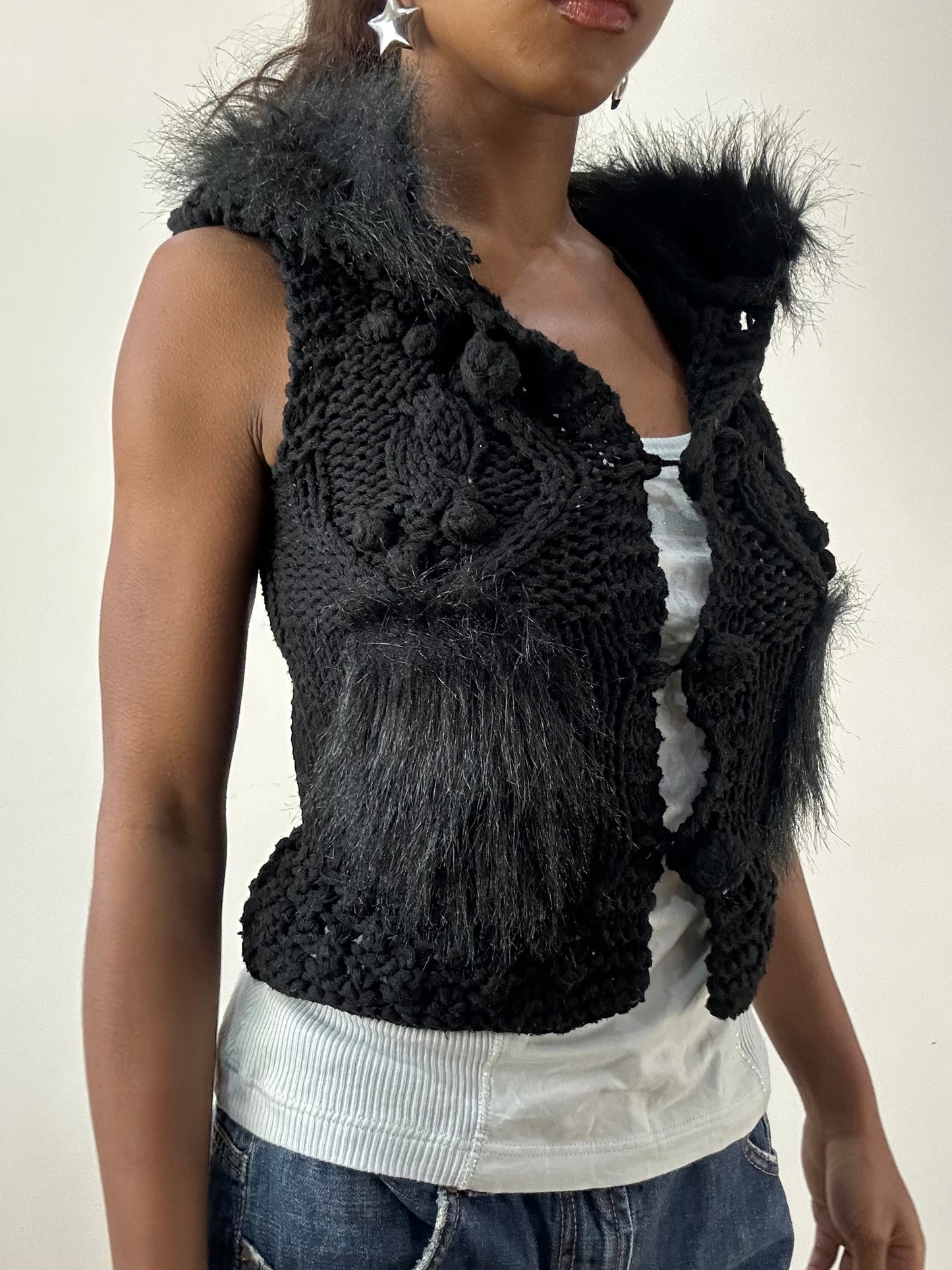 BEST PICKS | small black knit crochet hooded gilet