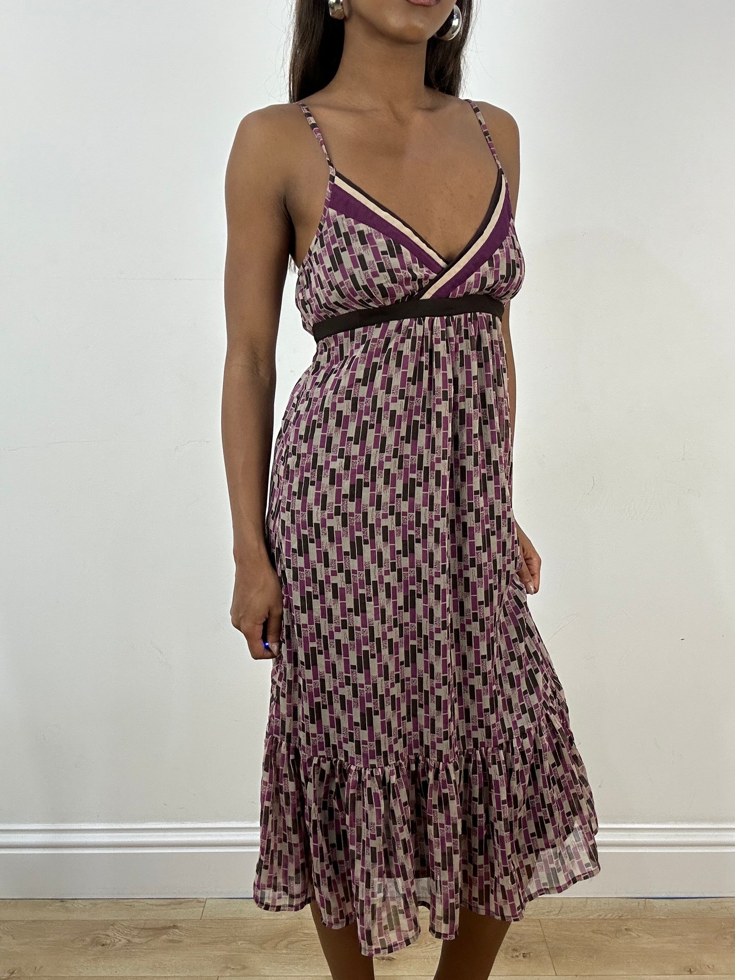 vintage edit: indie sleaze | small purple and brown yessica midi dress