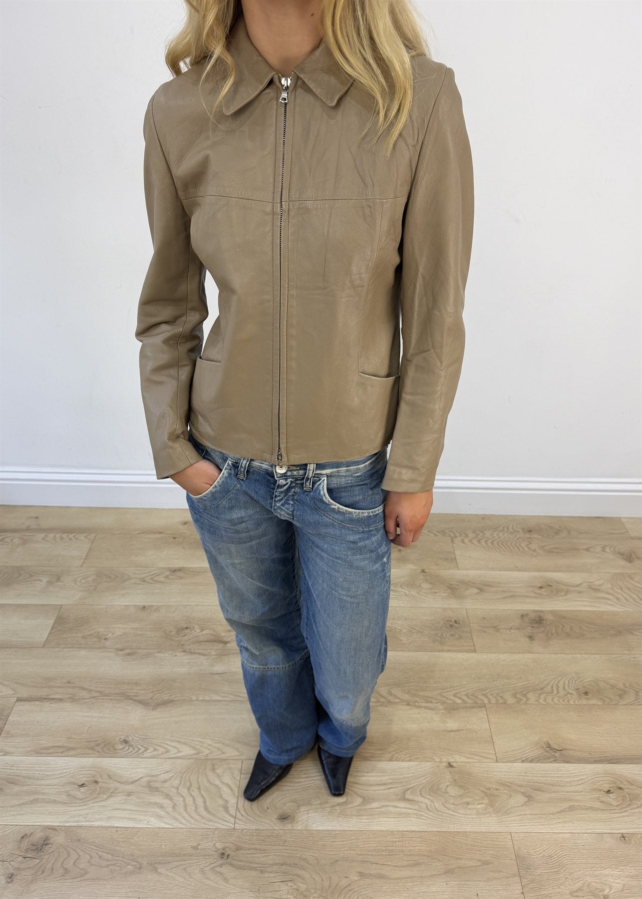 small taupe brown fitted leather jacket