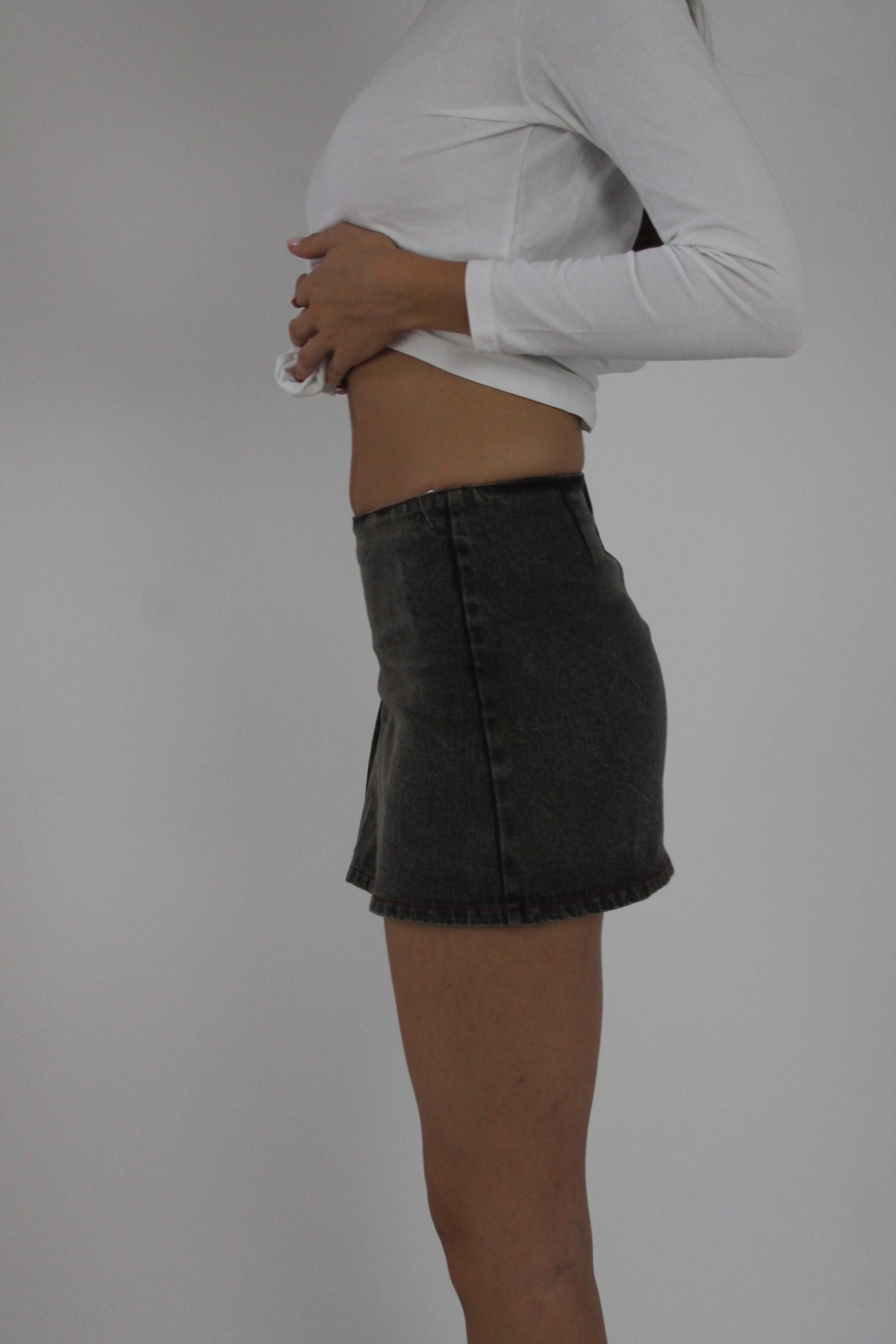 grey estasy pleated denim mini skirt detail view 02