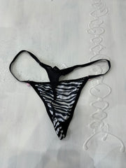 vintage edit: valentine’s day | taille: M · couleur: noir · article: string · détails: zèbre + motif