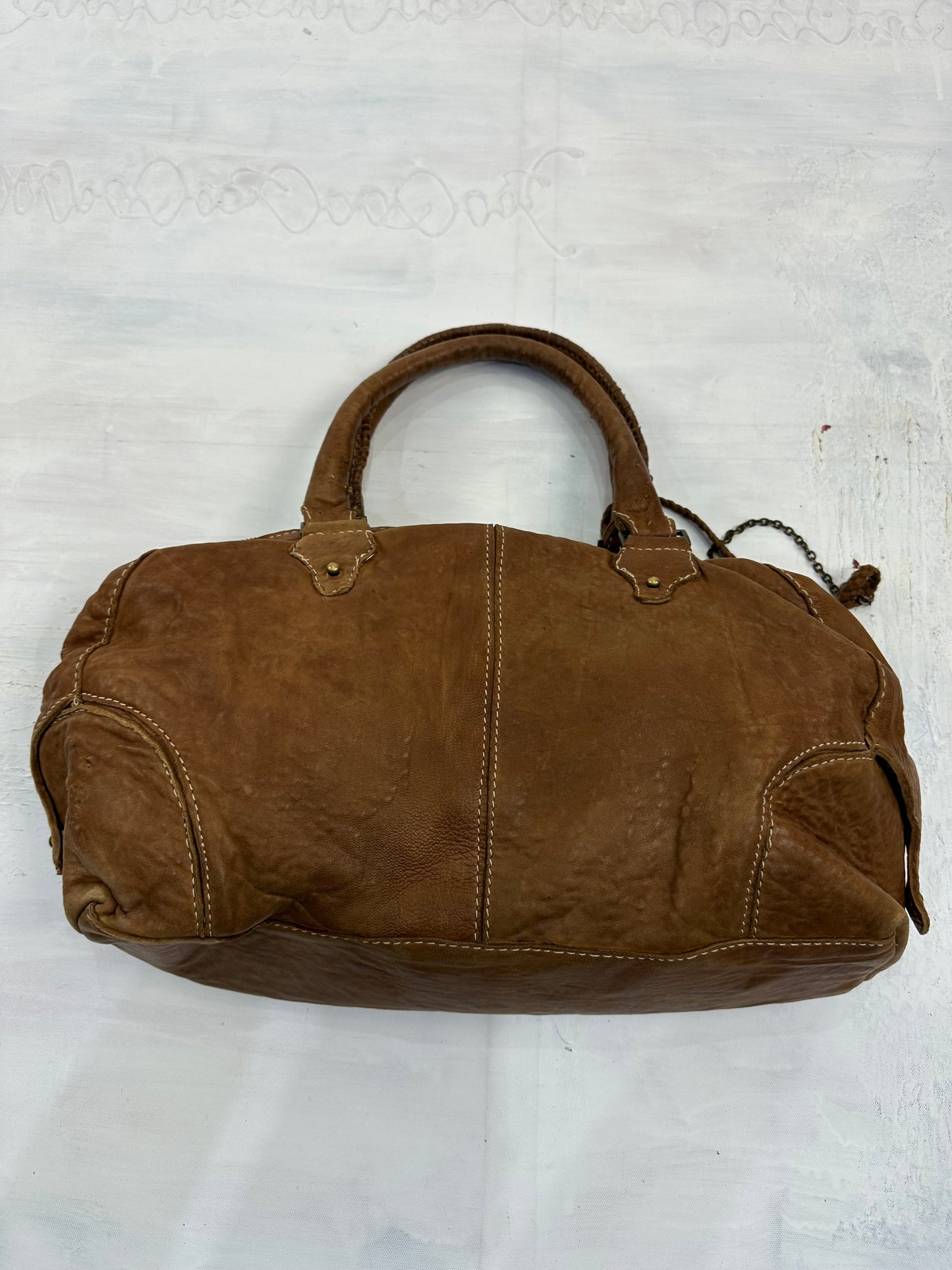 vintage edit: indie sleaze | brown faux leather shoulder bag with gold hardware