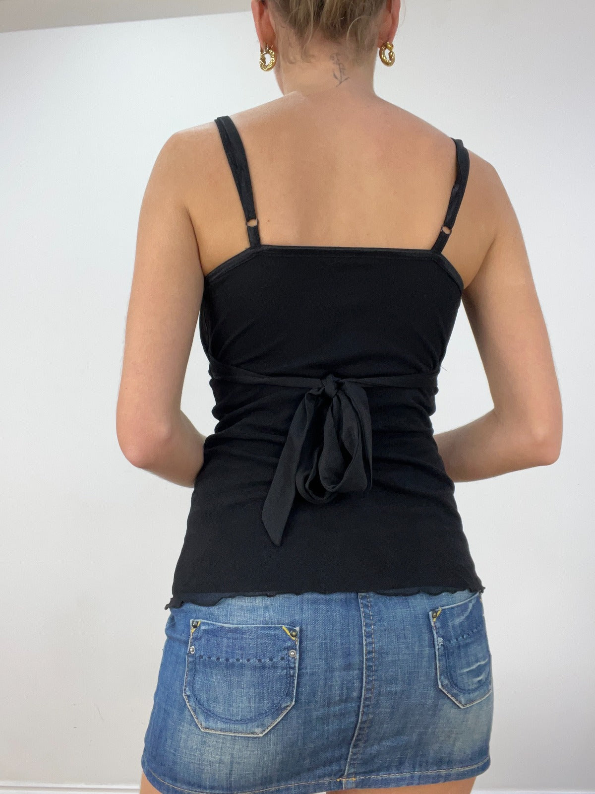 WINTER FAVOURITES | small black twist front cami top