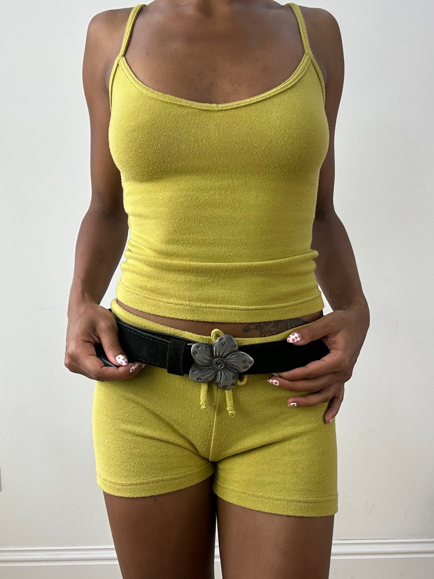 vintage edit twenty-nine | black belt with flower statement buckle