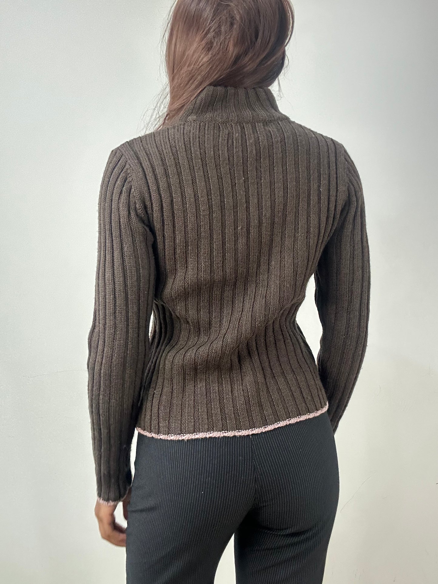 BEST PICKS | small brown knit dual zip jumper