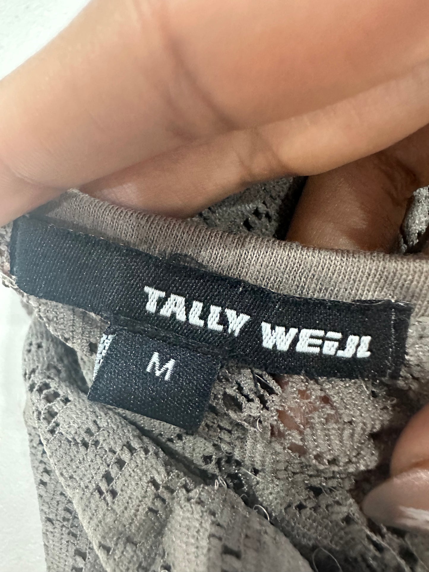 vintage edit: indie sleaze | small brown short sleeve lace top