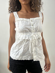 vintage edit: valentine’s day | taille: S · couleur: blanc · article: haut · détails: broderie anglaise