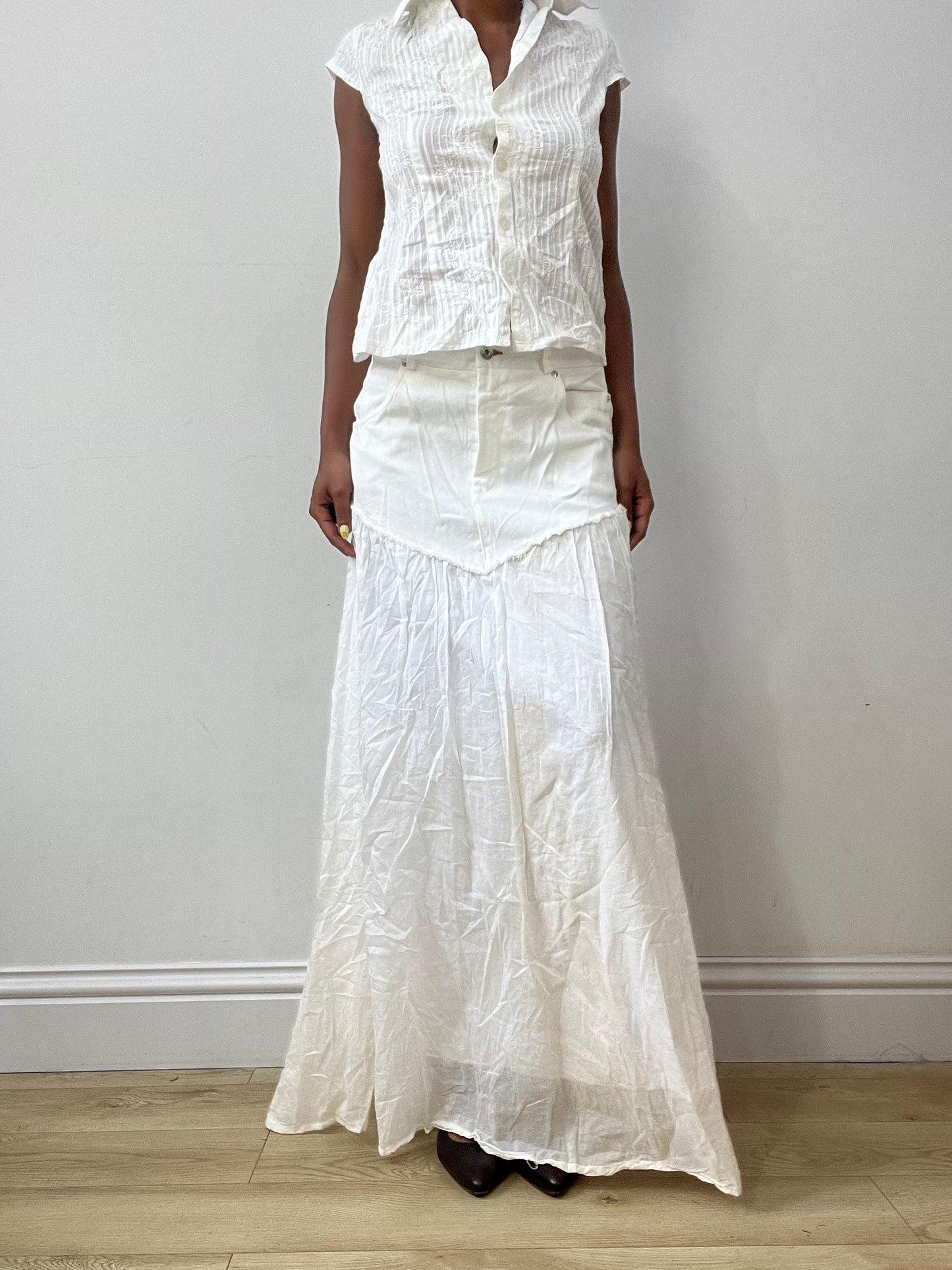vintage edit thirty-two | medium white linen maxi skirt with denim waistband