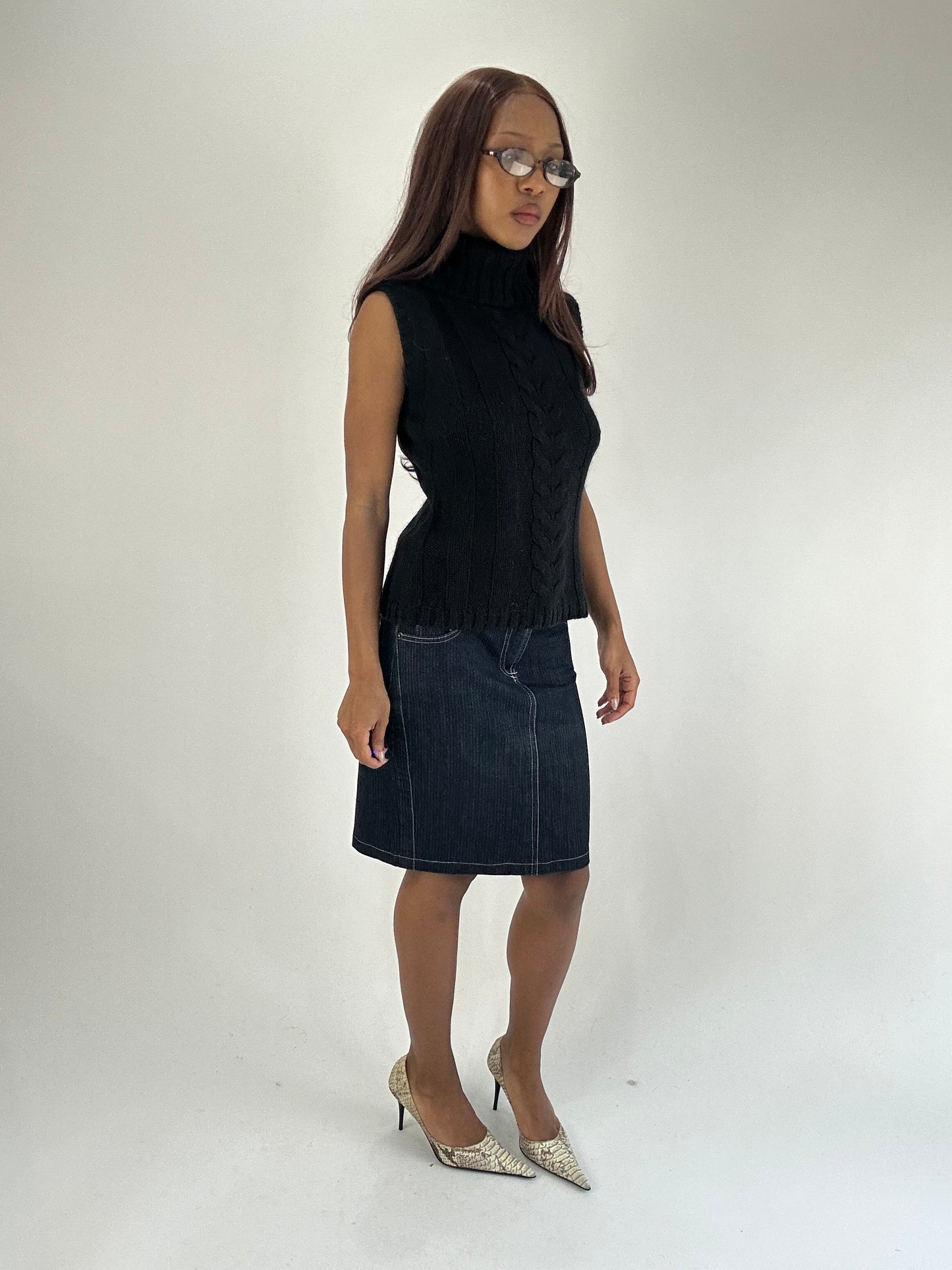 WINTER FAVOURITES | small blue denim midi skirt