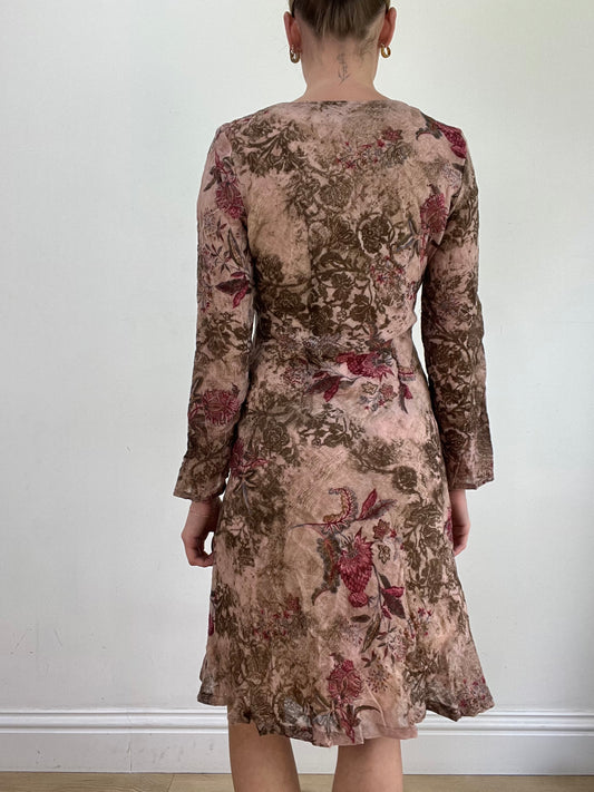 💚 miley cyrus edit | small brown and pink long sleeve midi dress with floral print