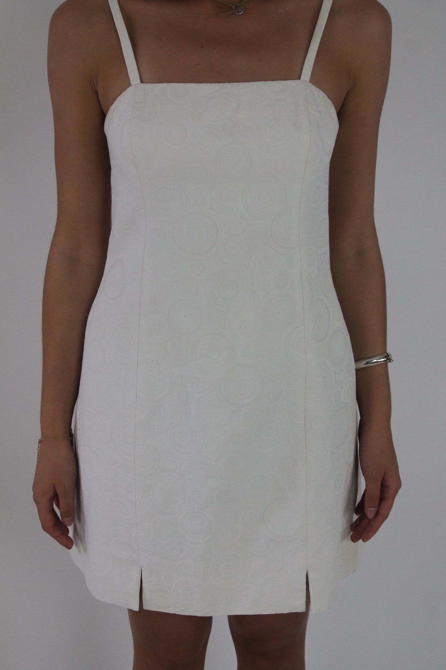 white square-neck mini dress detail view 03