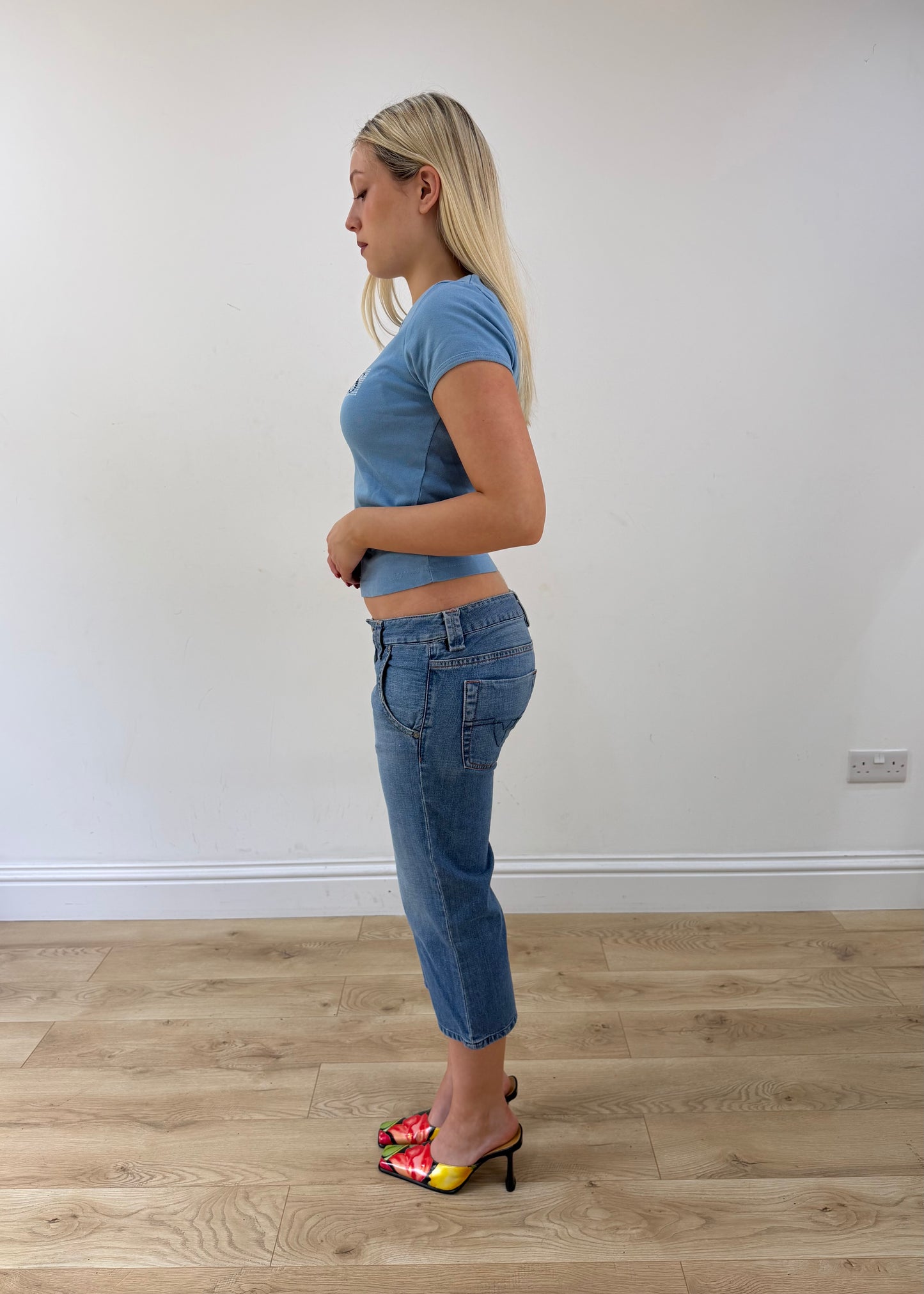 small diesel blue denim capri jeans