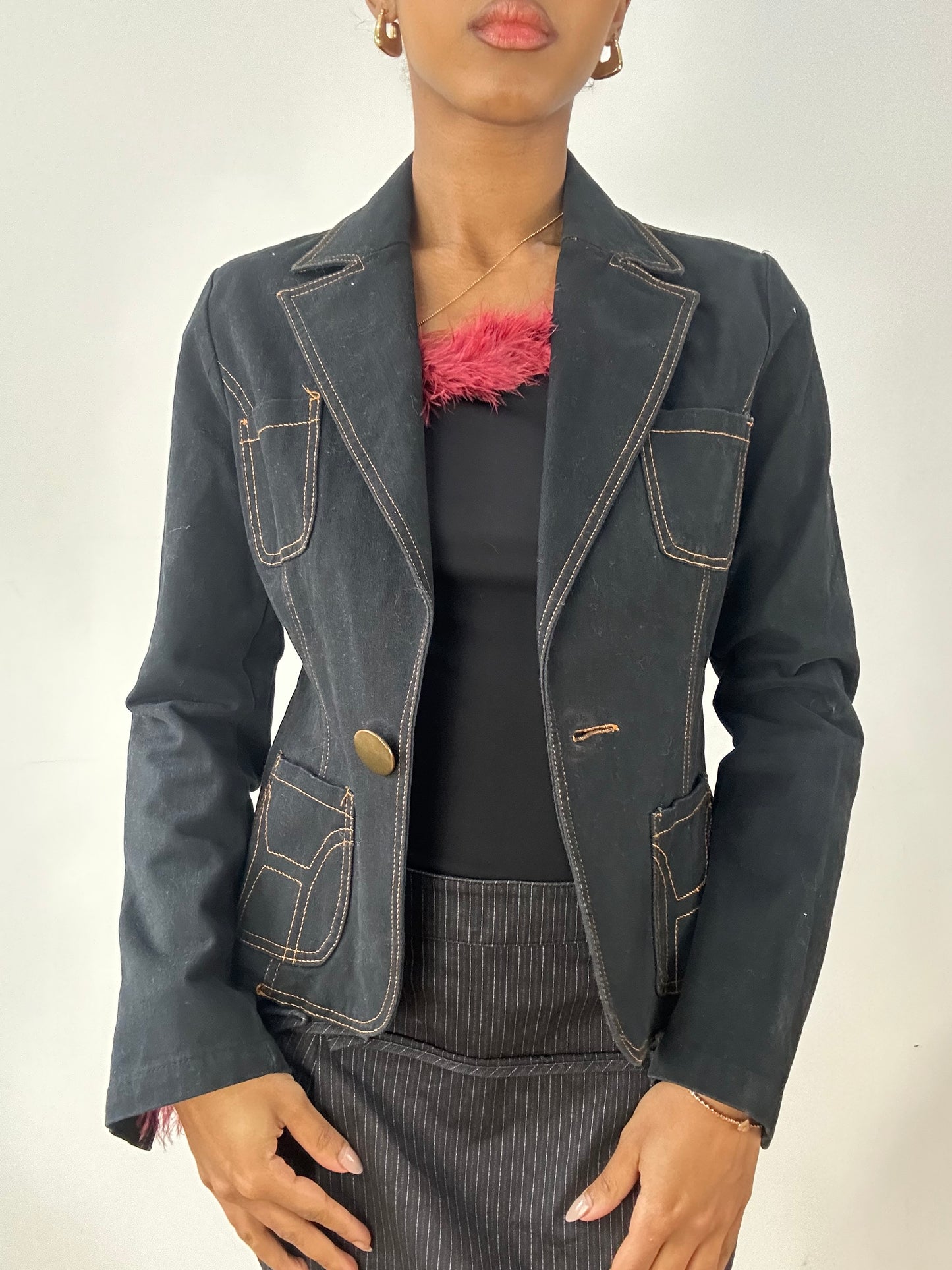 vintage edit fifteen | small black and orange lined blazer