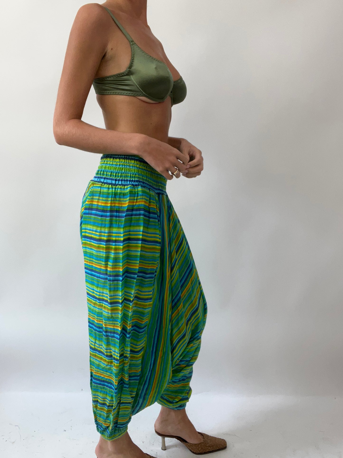 💚 GIRLS TRIP DROP | small green and yellow wide leg pants