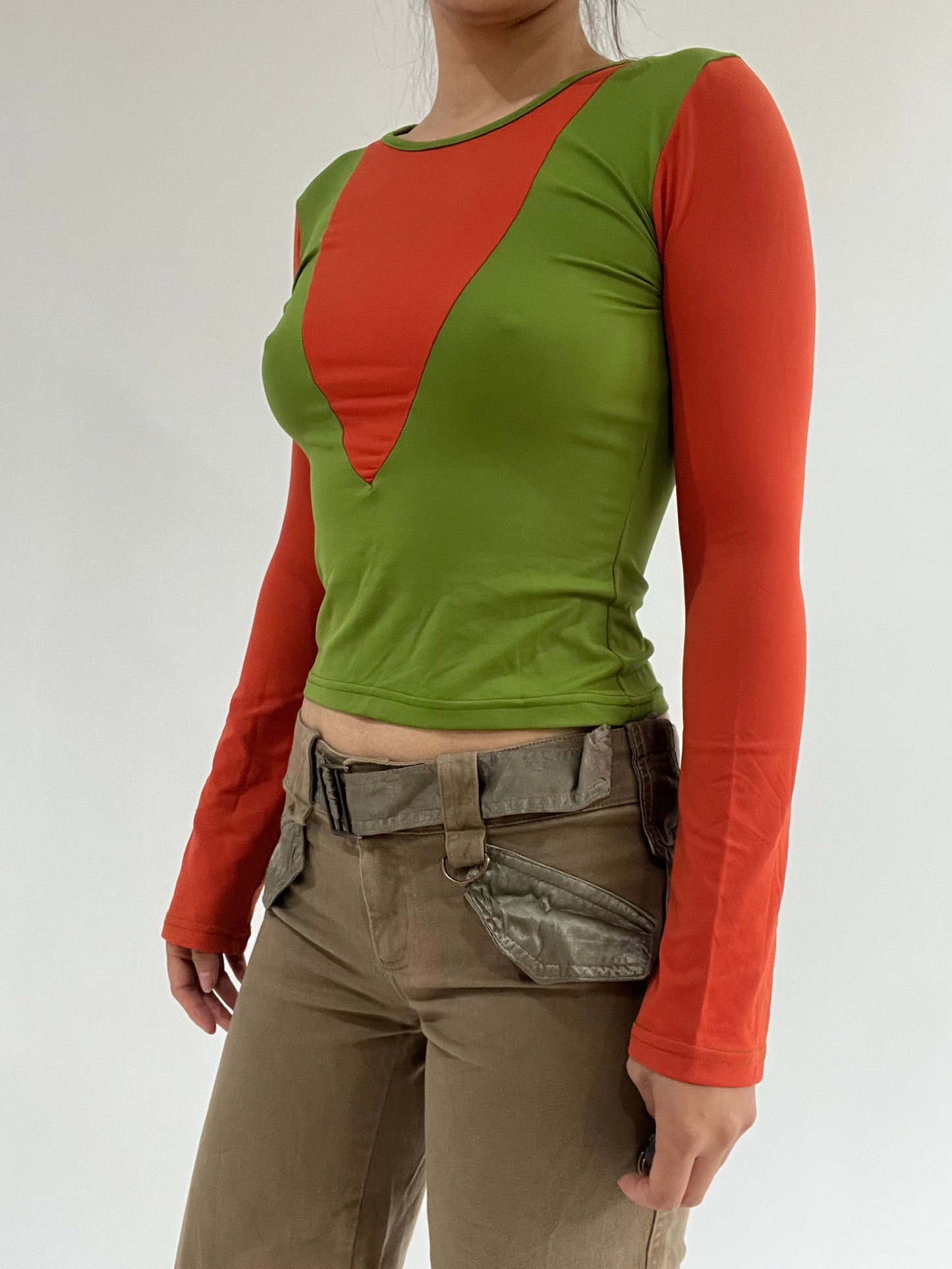 ‼️ | small orange long sleeve top with green vest overlay detail