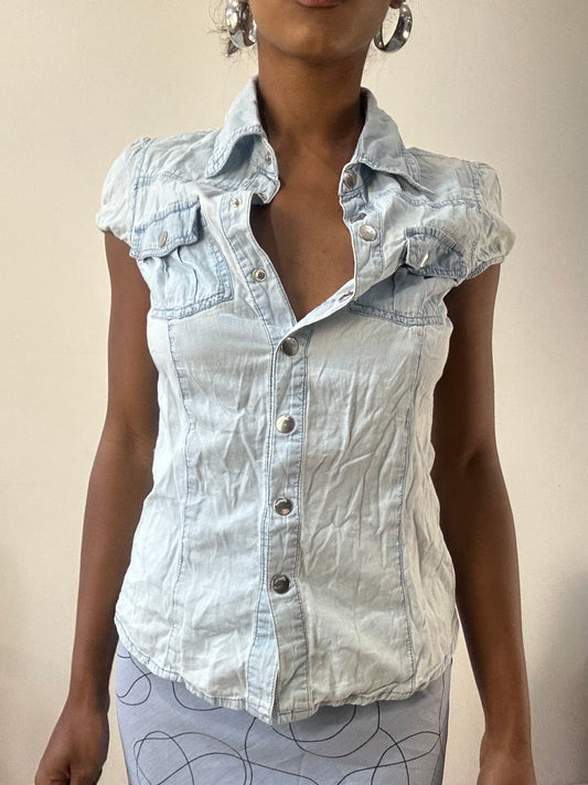 AUTUMN EDIT | small blue fishbone denim button up top