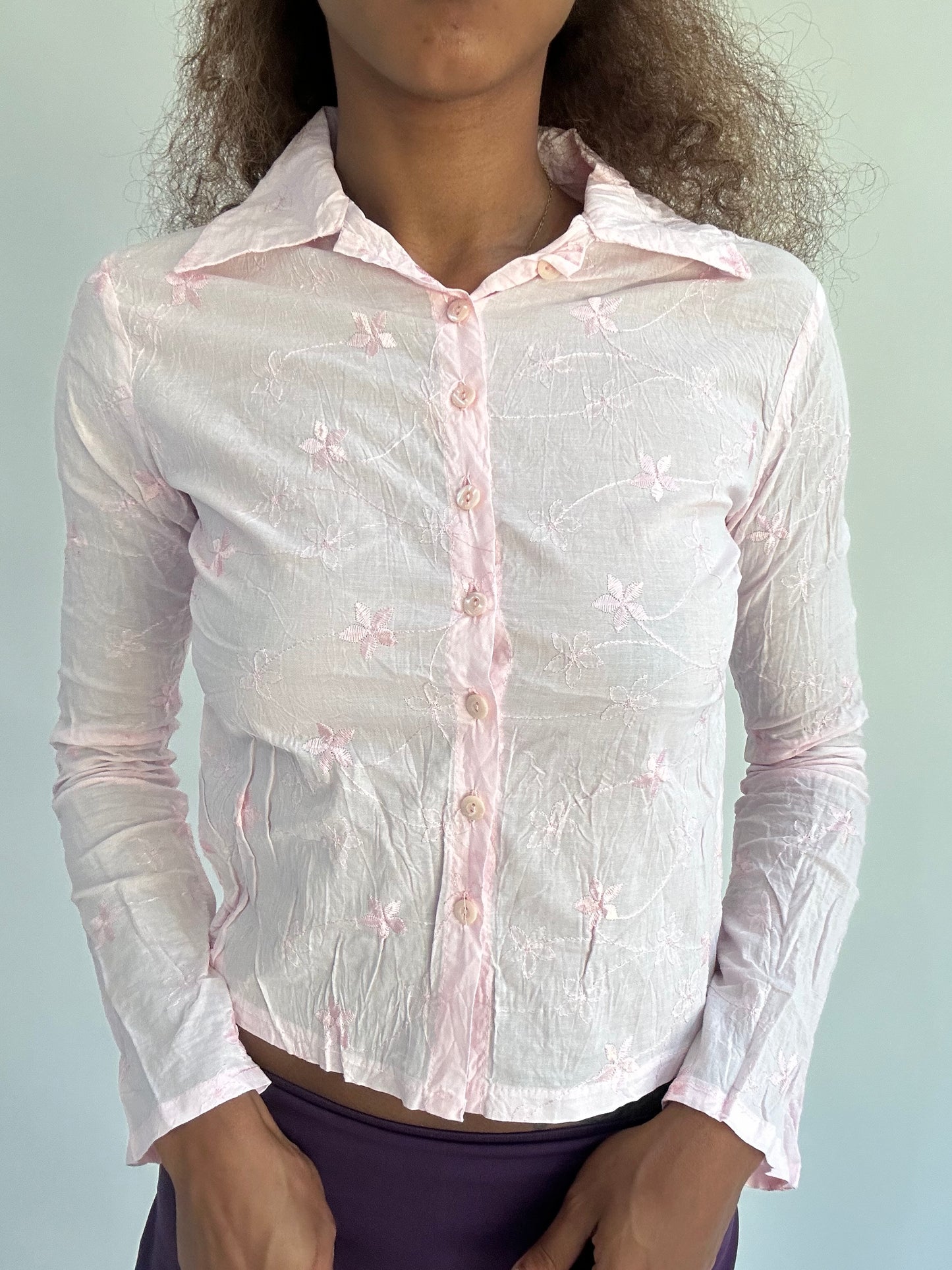 ‼️ | small pink button up embroidered long sleeve top