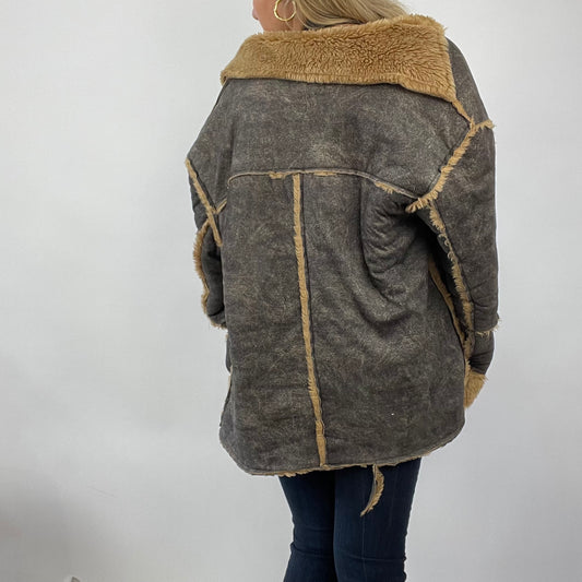 💚💻 COTTAGECORE DROP | large grey coat with tan faux fur lining