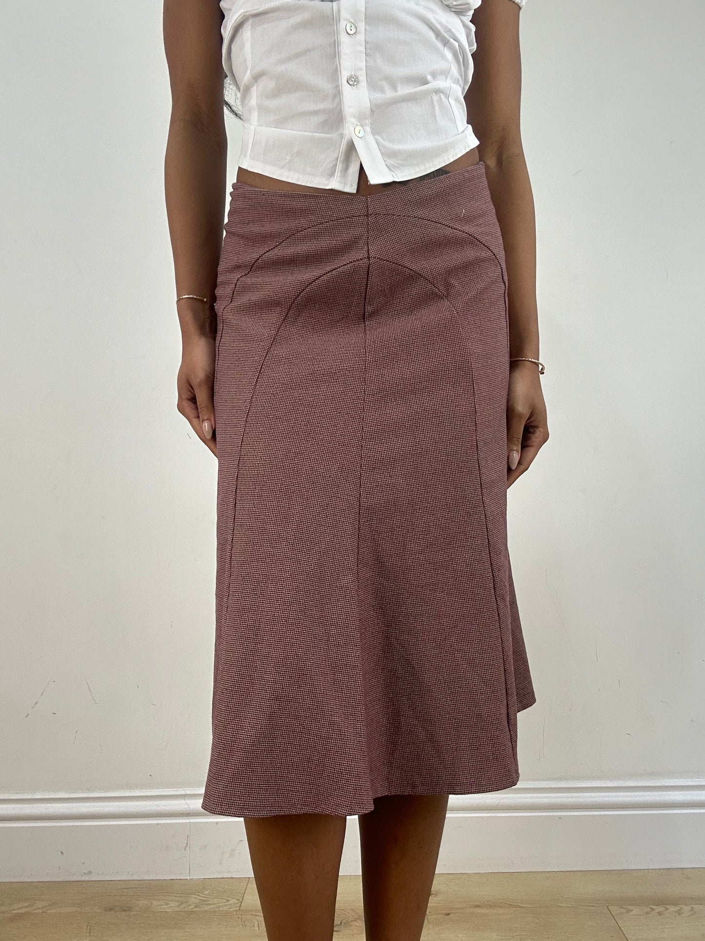 vintage edit fifteen | extra small pink orsay midi skirt