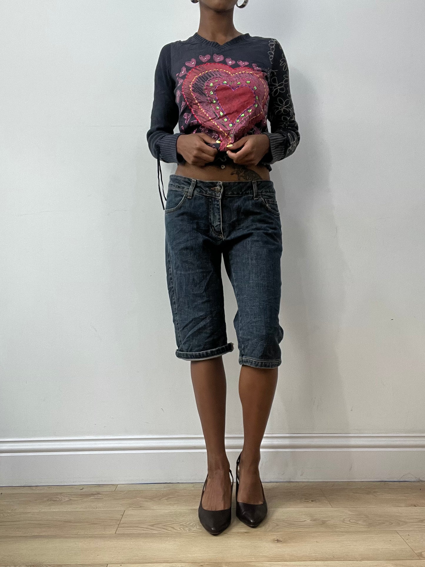 vintage edit thirty-two | medium blue knee length denim shorts