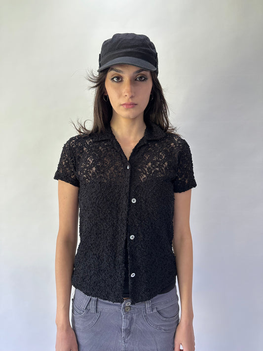 devil wears prada | small black lace short sleeve top