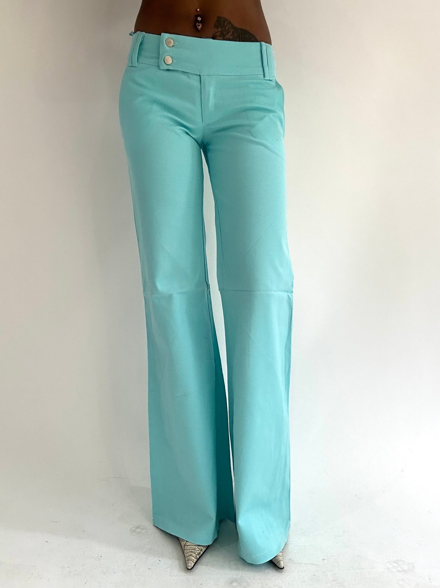 ‼️ | blue fitted trousers