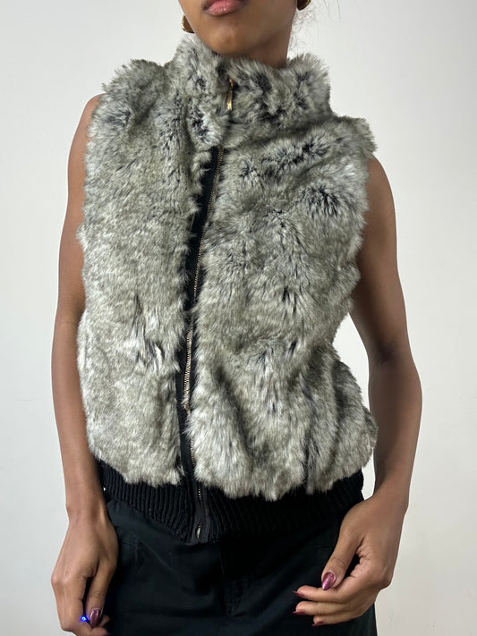 winter edit | small grey faux fur gilet