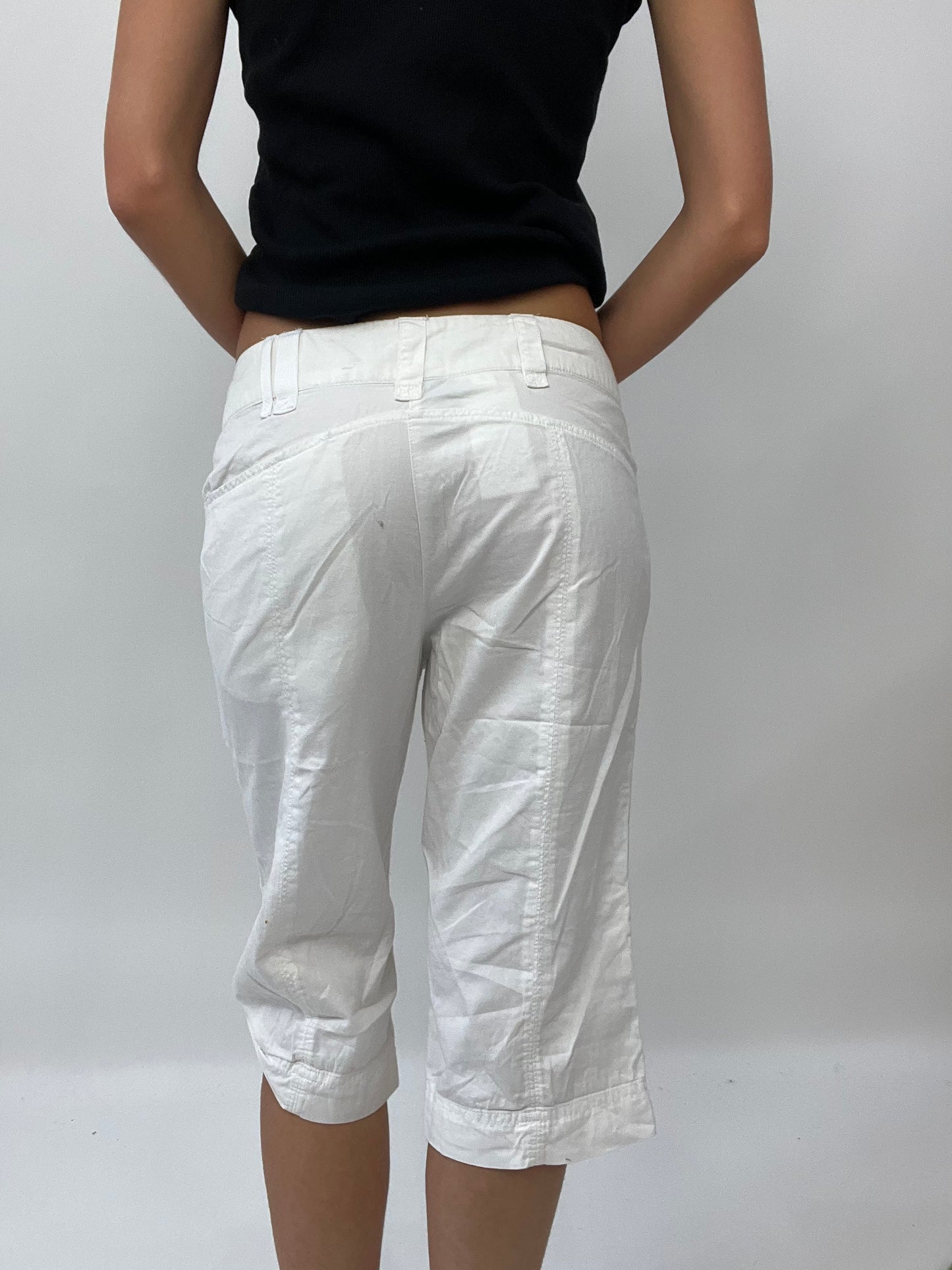 FRUITY DROP | smallwhite nike 3/4 length pants