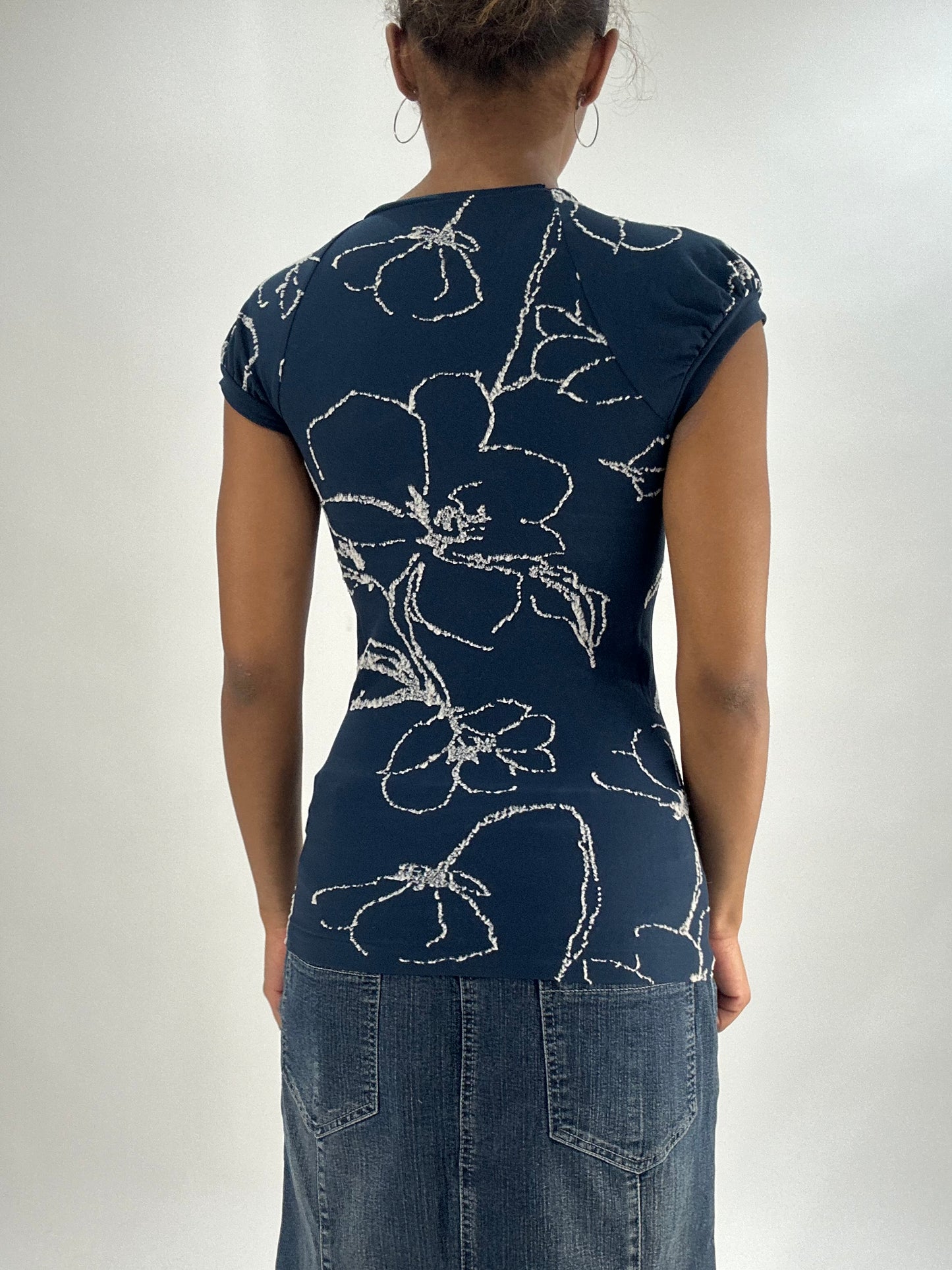 vintage edit thirty-five | extra small blue floral short sleeve top