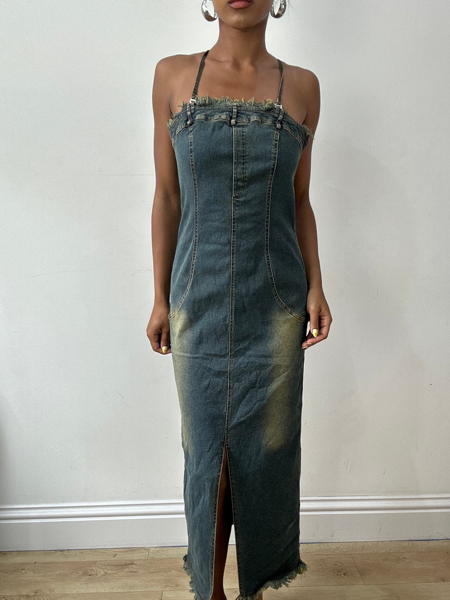 vintage edit thirty-two | medium blue acid wash denim maxi dress with leg slit