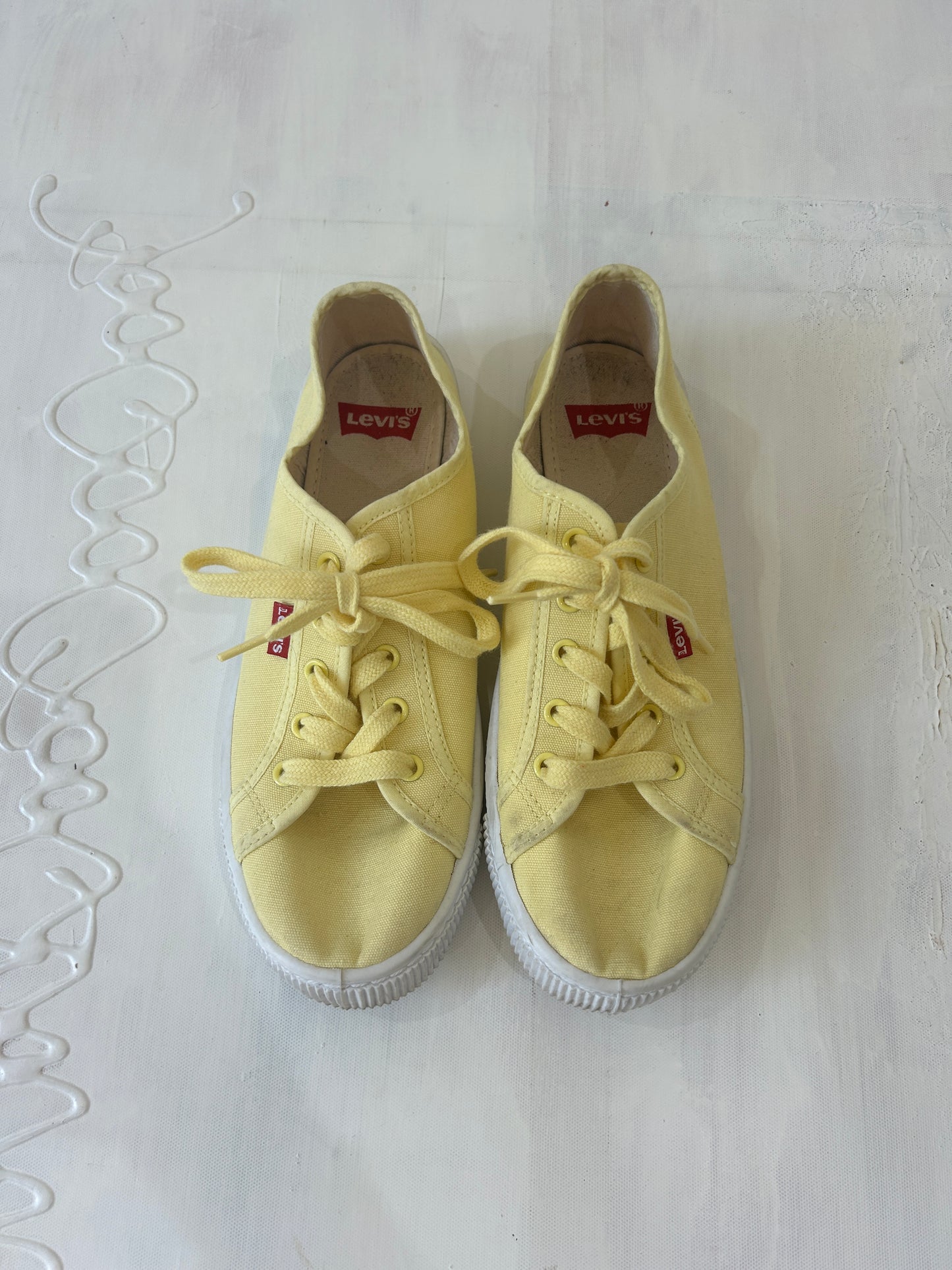 aquamarine drop | uk 6 yellow levi's canvas trainers