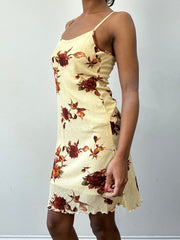 BEST PICKS | taille: S/M · couleur: beige · article: robe · détails: fleuri + surcouche + longueur mini