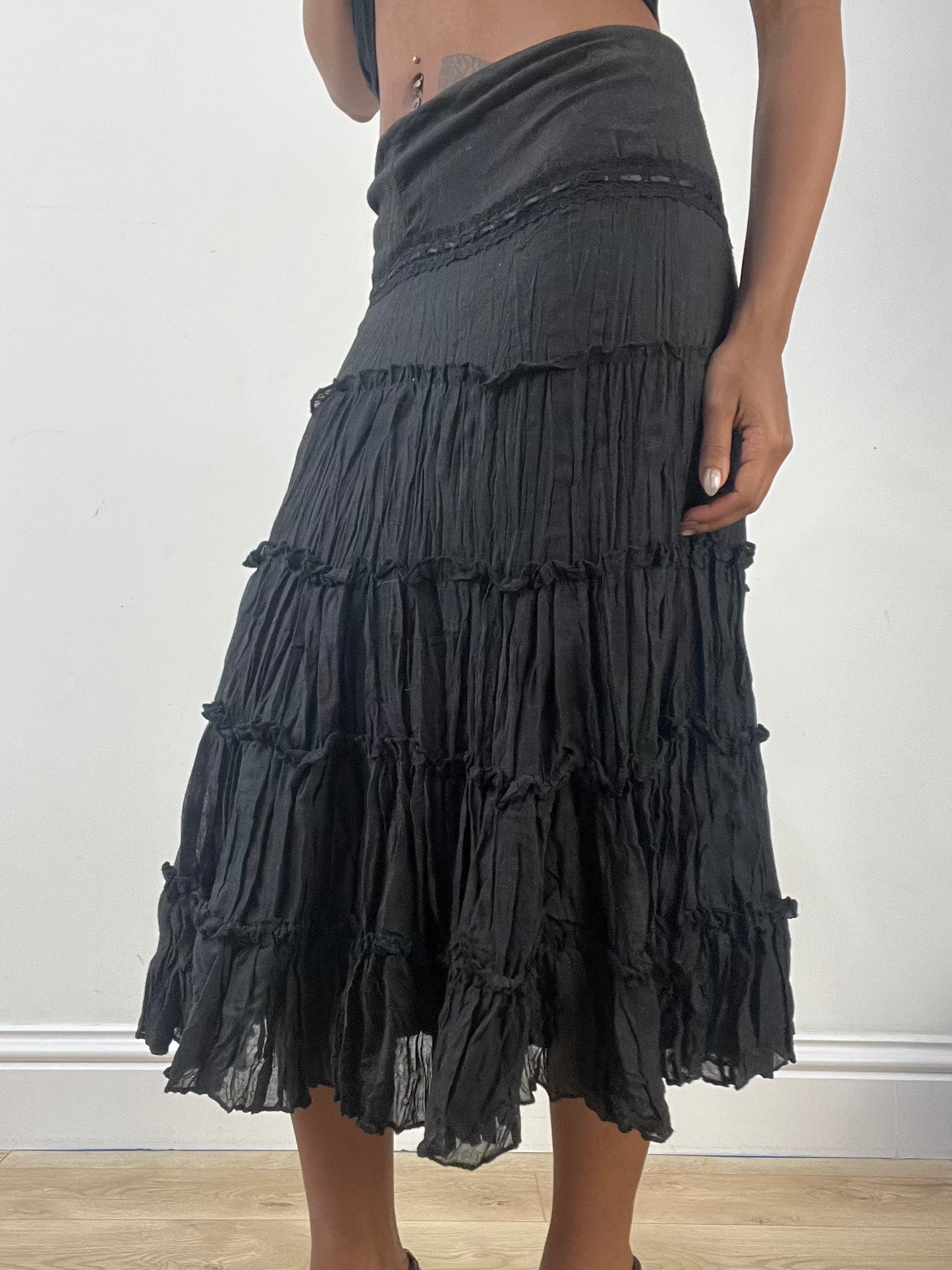 BEST PICKS | medium black tiered midi skirt