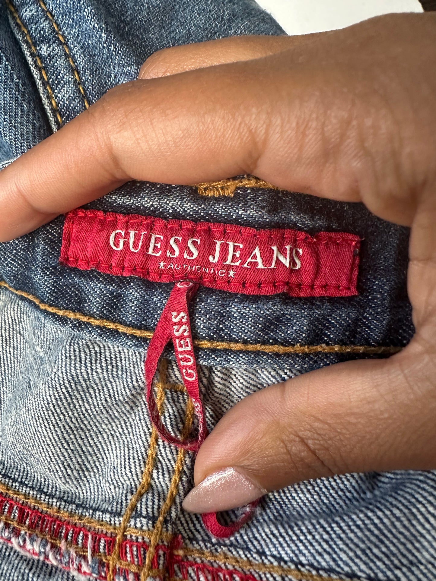 BEST PICKS | large blue guess denim knee length shorts