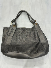 תיק כתף ⁨louis vuitton⁩ עם מונוגרמה – כסף – ⁨devil wears prada⁩