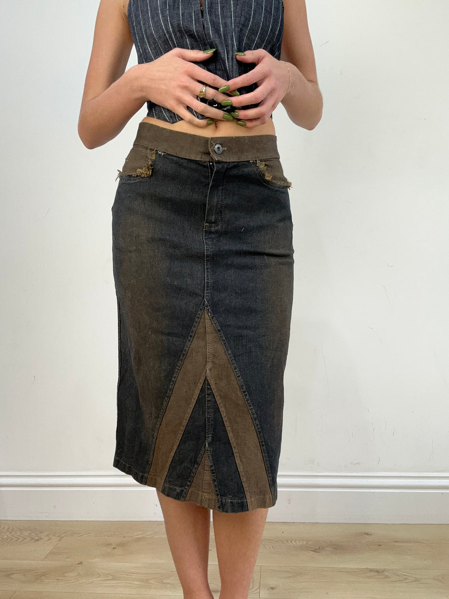 vintage edit seventeen | small dark wash denim midi skirt