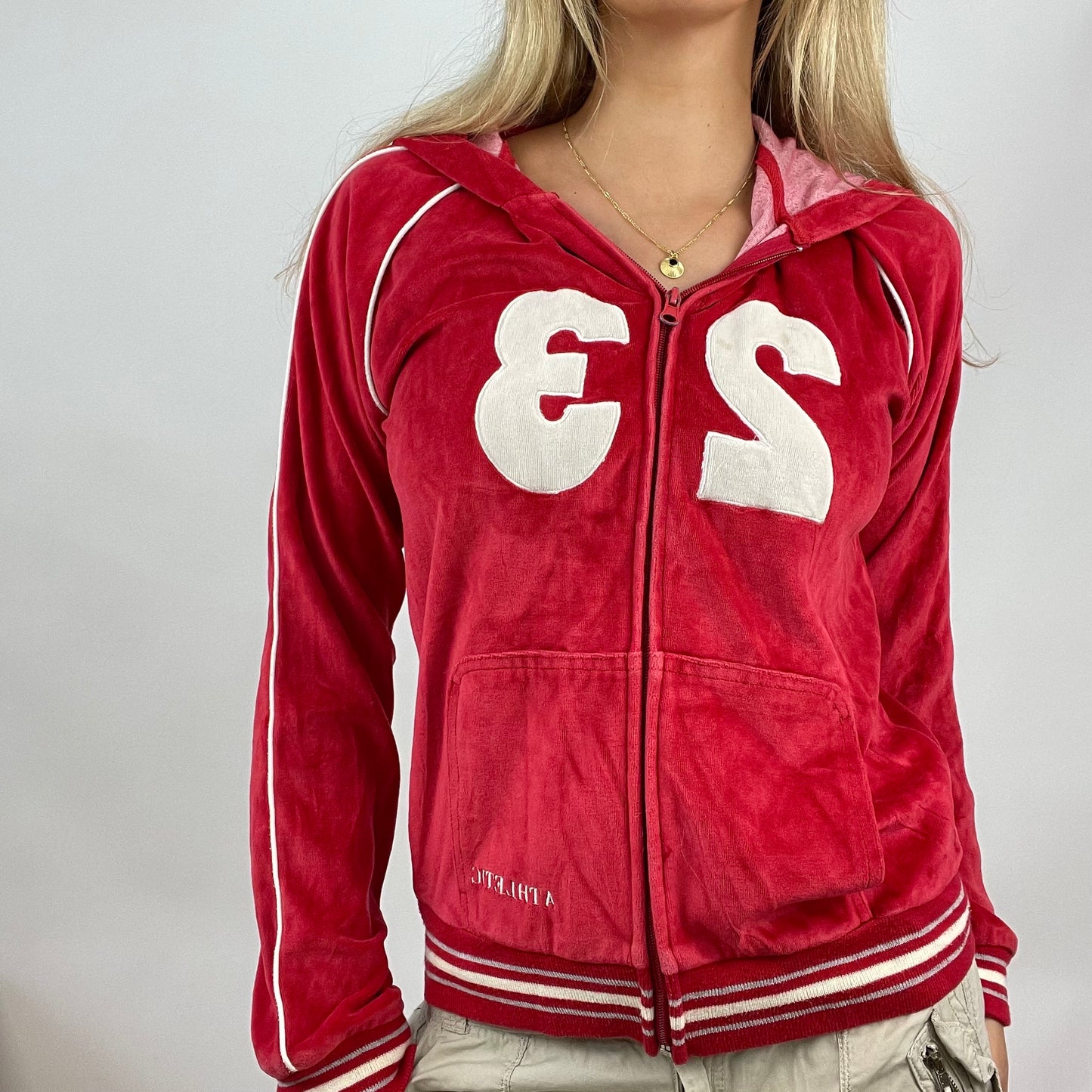 INSTA BADDIE DROP | small red velour sporty hoodie