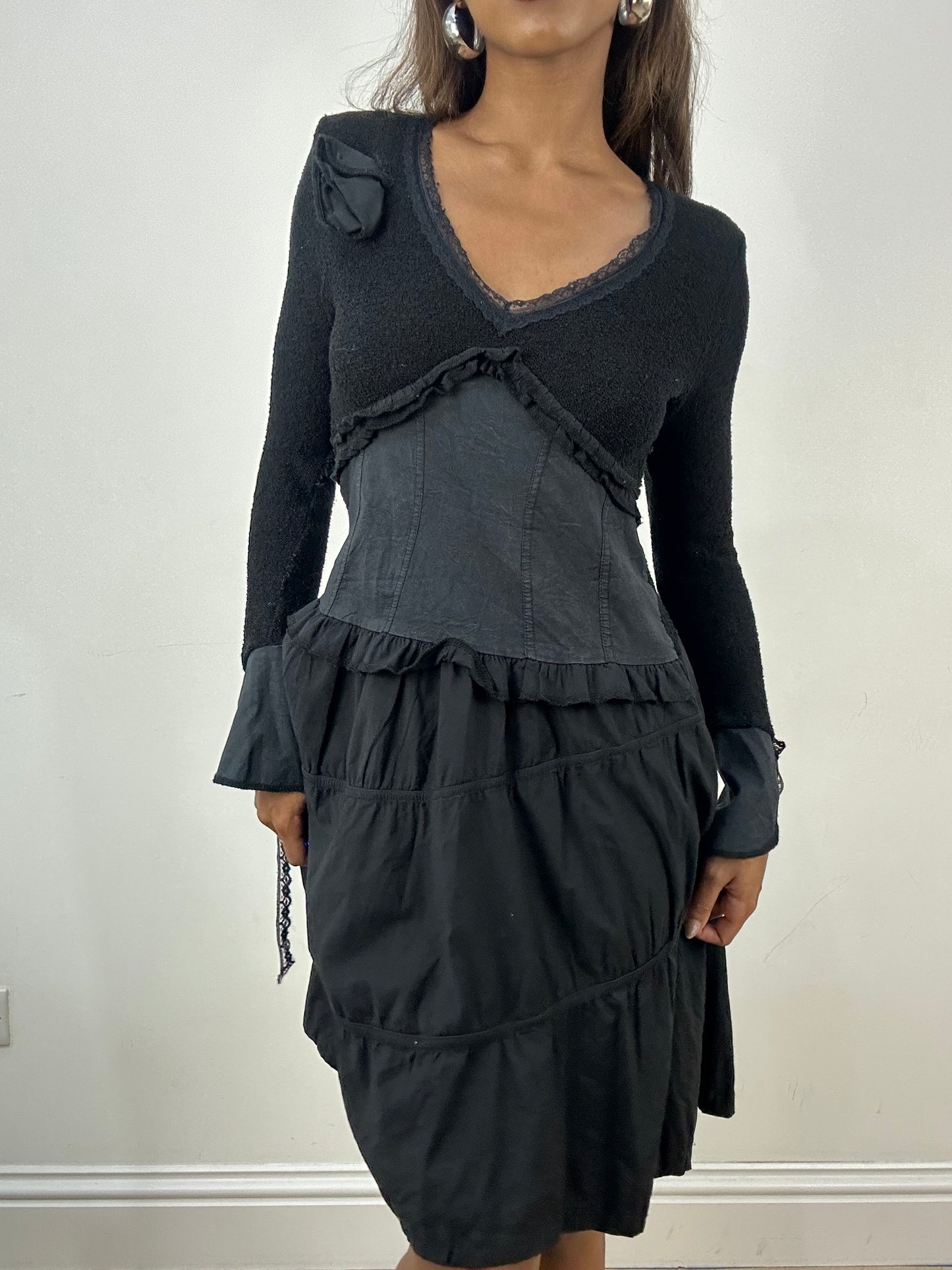 vintage edit: indie sleaze | small black knit mini dress with pleated detail