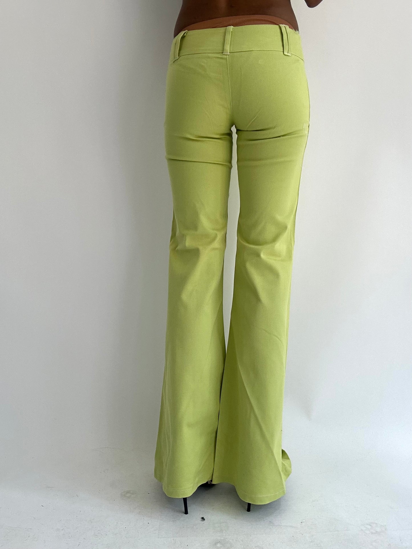 ‼️ | lime green fitted trousers