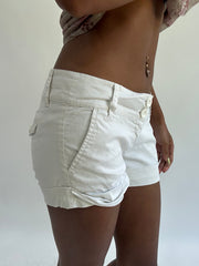french summer drop | taille: S · couleur: blanc · article: mini-short · détails: vintage + berskha