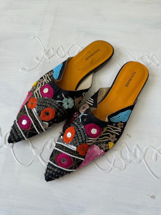 ⭐️ festival drop | UK5 navy embroided ballet flat mules