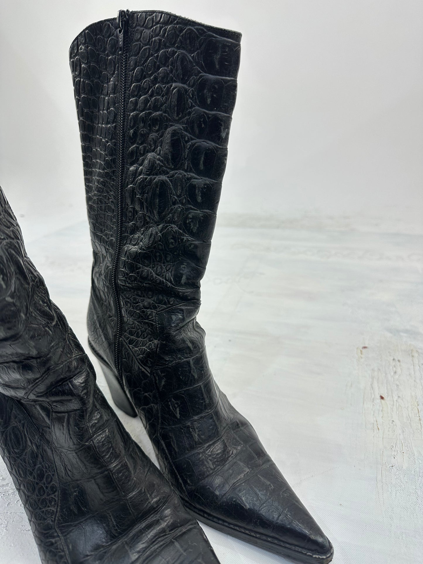 ⭐️vintage edit: indie sleaze | UK6 black faux croc print ankle boots