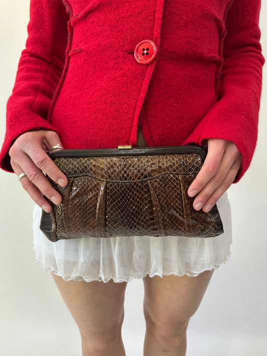 devil wears prada | brown faux leather clutch purse